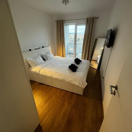 D.c Sky View * Brasov